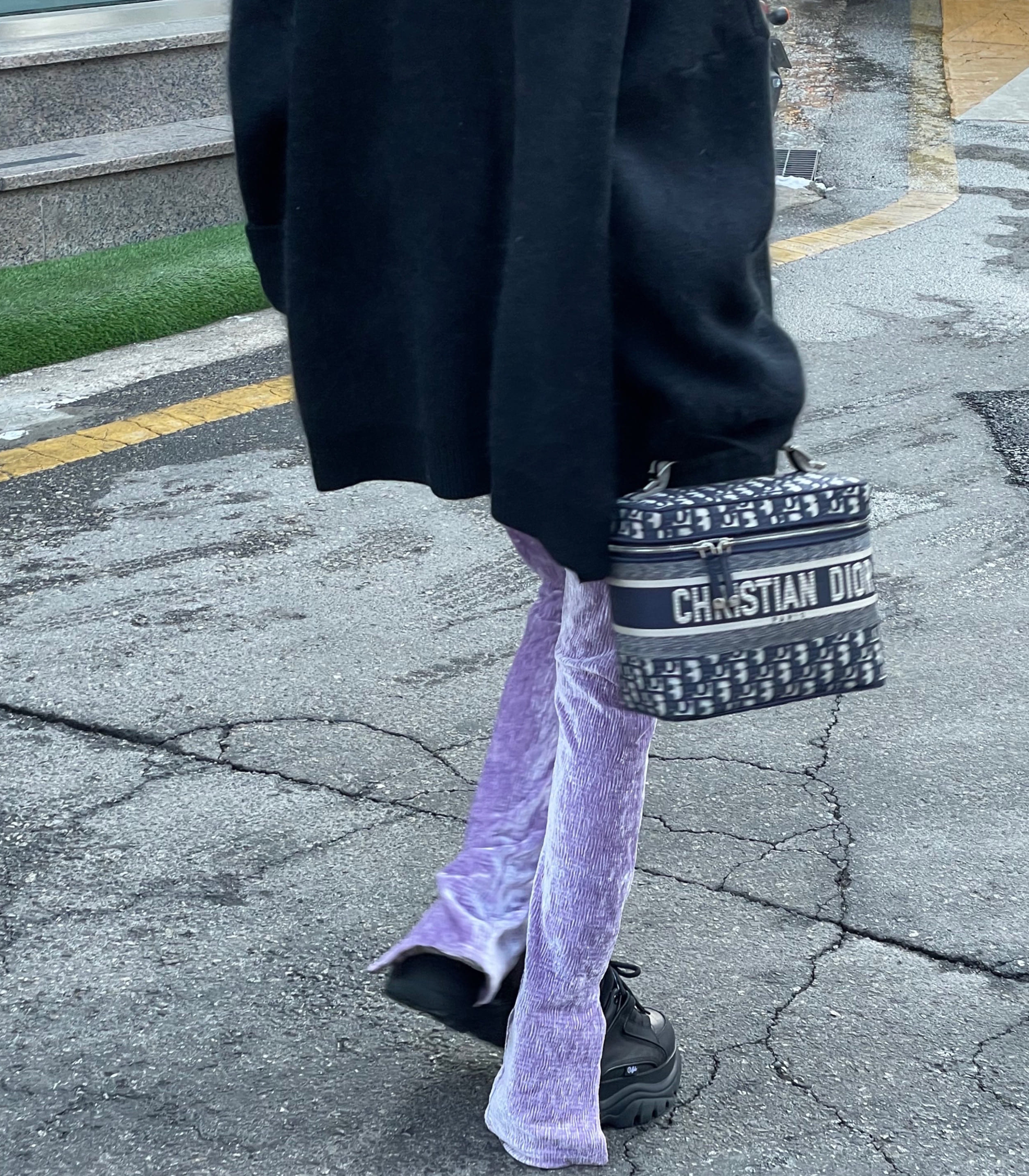 purple leggings pants