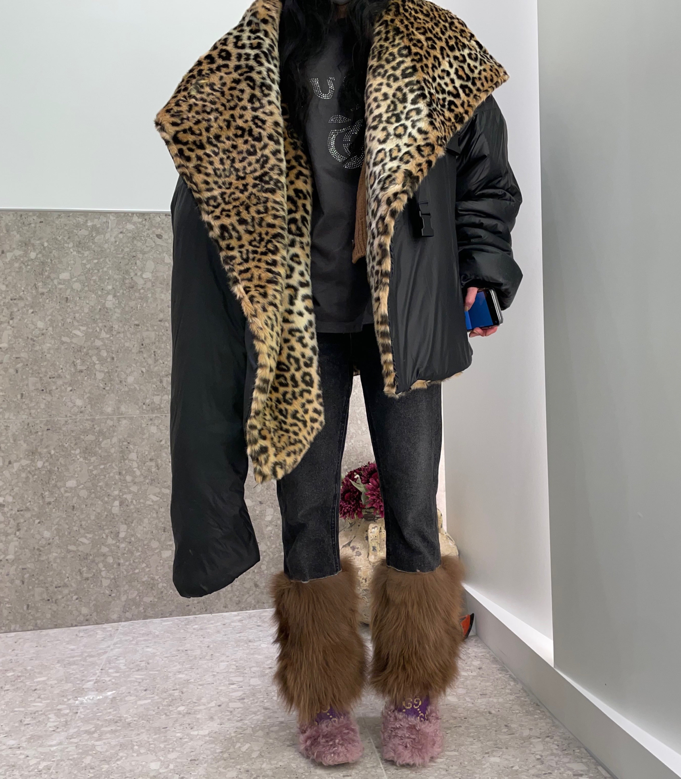 overfit leopard fur jumper